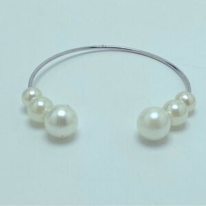Pearl C Style Bracelet